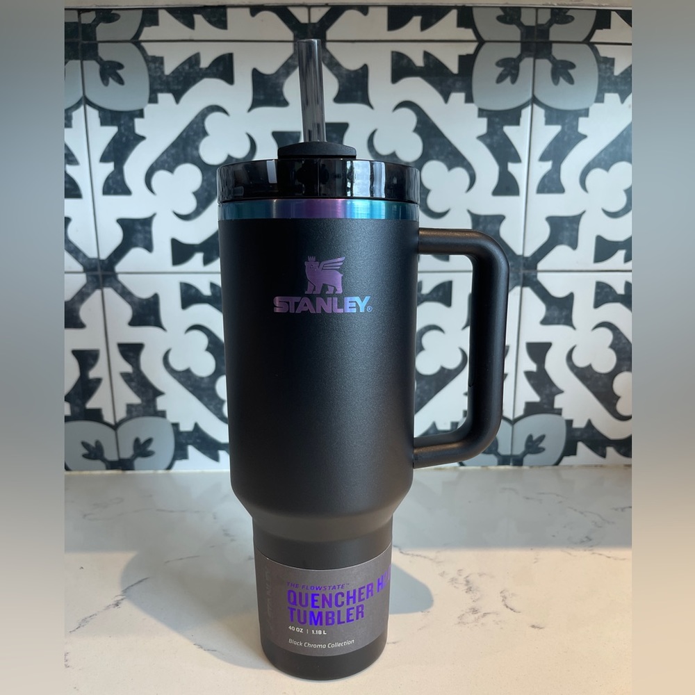 Stanley 40 oz H2.0 Tumbler-Black Chroma